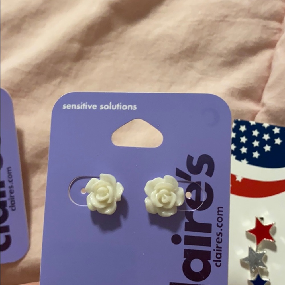 Earring pack - Picture 4 of 5